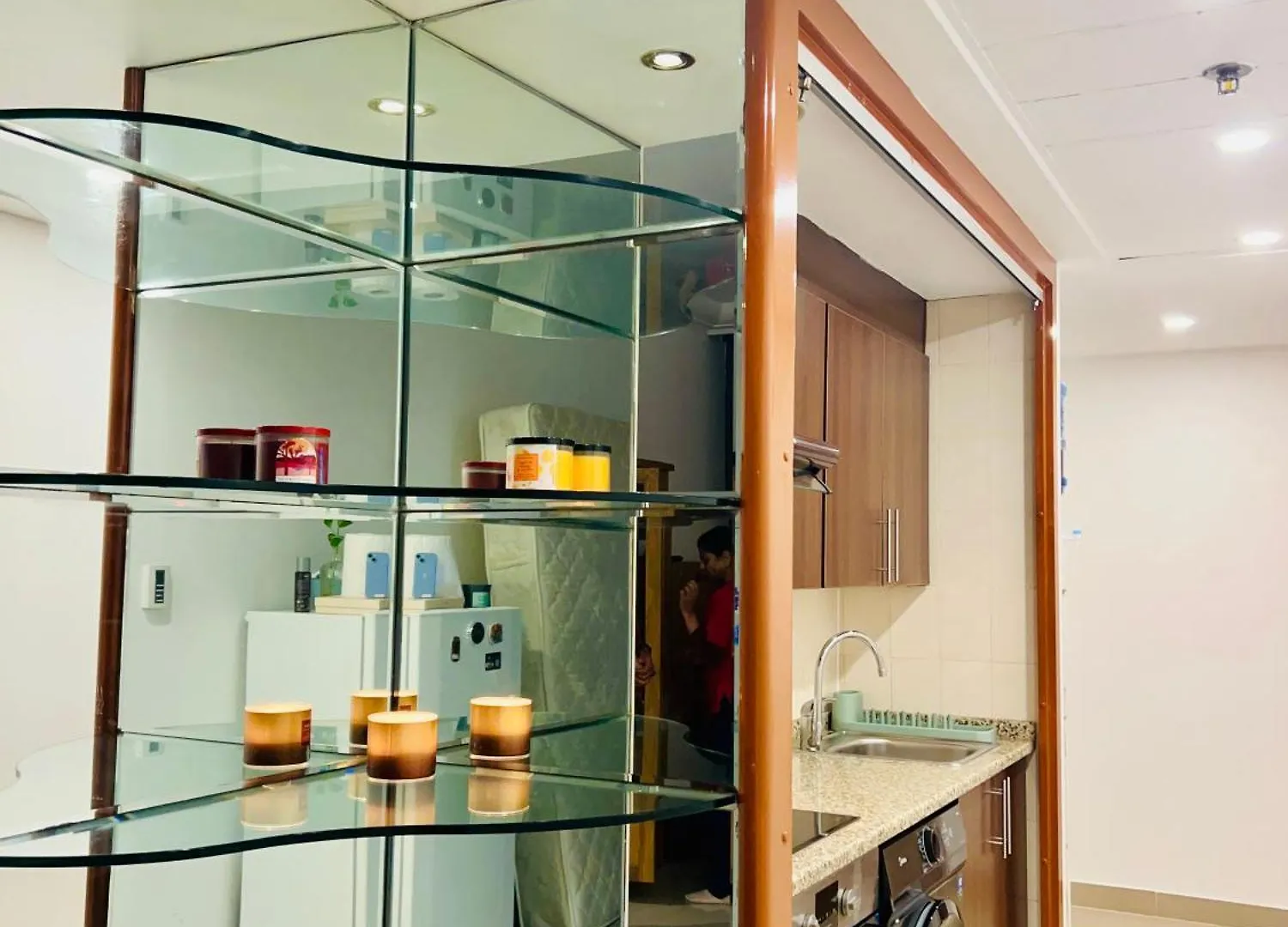Апартаменты Panoramic Corniche Sea View Retreat Абу-Даби