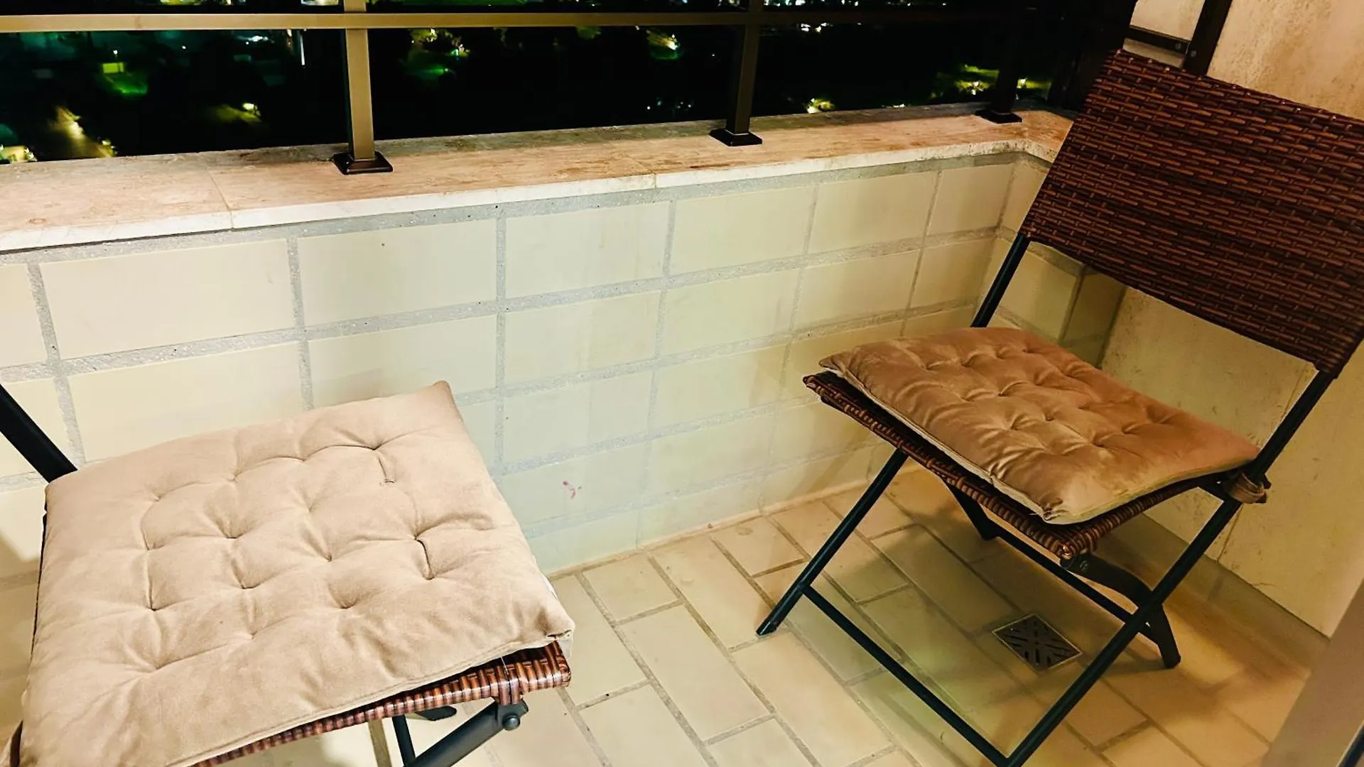 Апартаменты Panoramic Corniche Sea View Retreat Абу-Даби