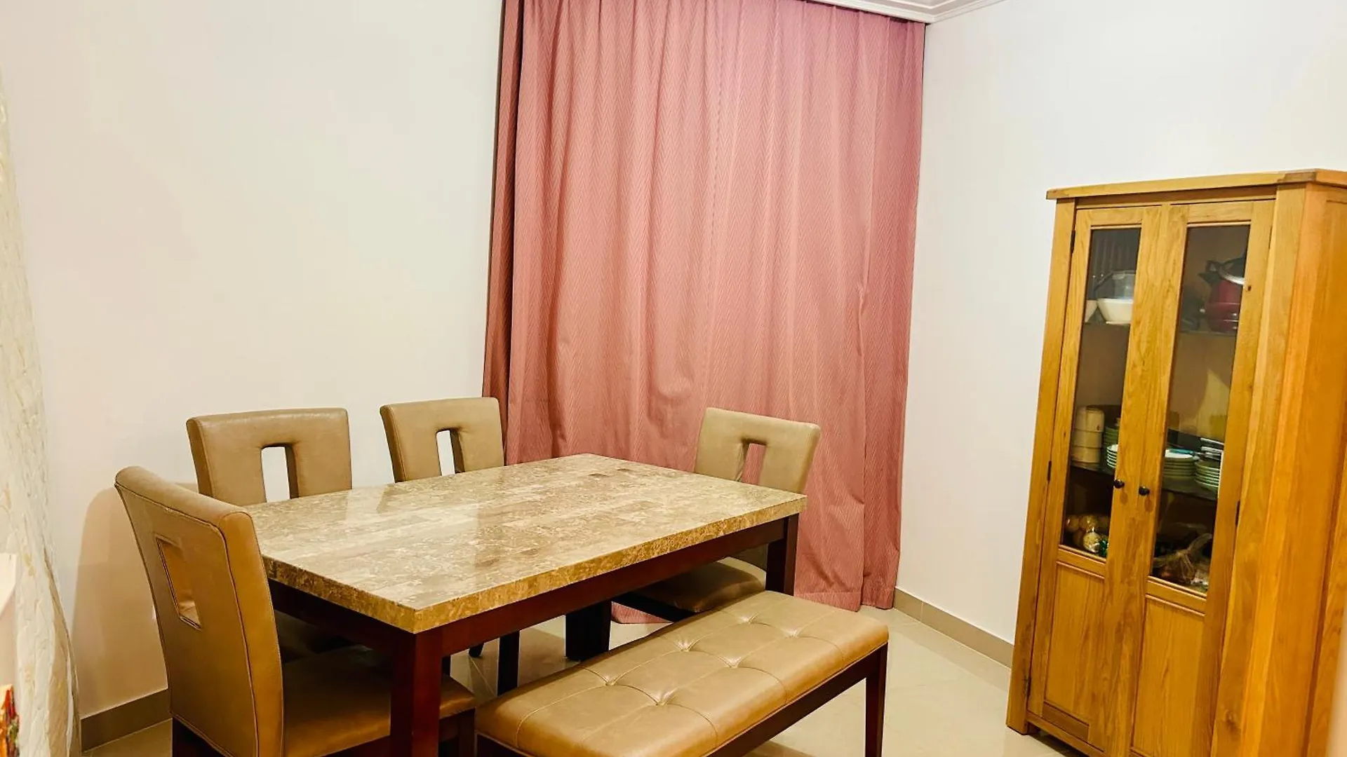 Apartamento Panoramic Corniche Sea View Retreat Abu Dabi