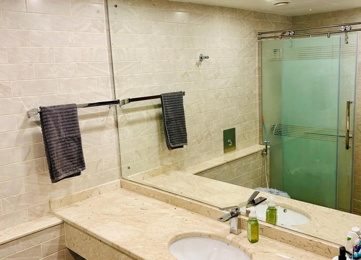 Apartamento Panoramic Corniche Sea View Retreat Abu Dabi Emiratos Árabes Unidos